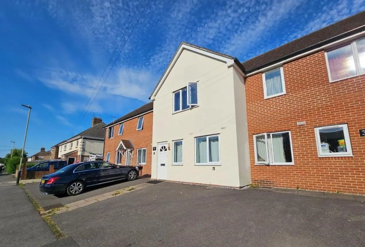 Apartment The Hewlett Court Terracotta By Fortuna Property Cheltenham